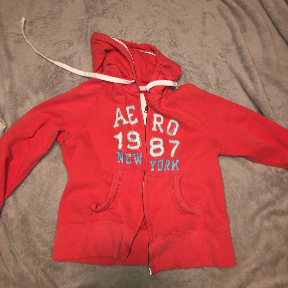 aero sweatshirt